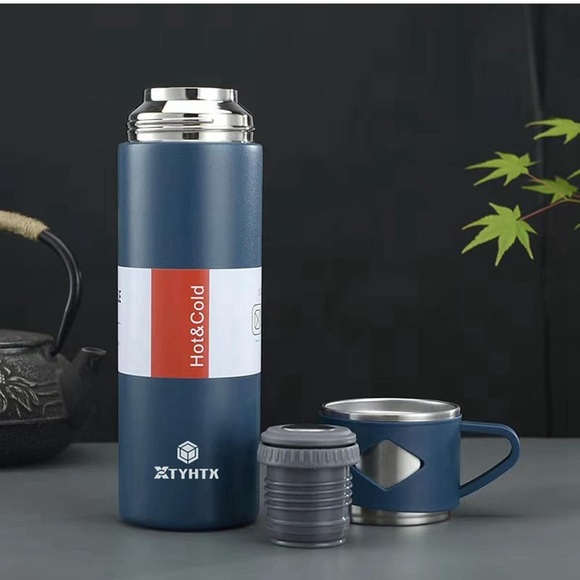 Blue Vacuum Bottle - Picture 5 of 6